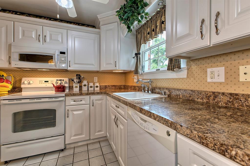 313 Patterson Lane Rostraver Township, PA 15012 - Photo 20 of 44 Gallery Image 20