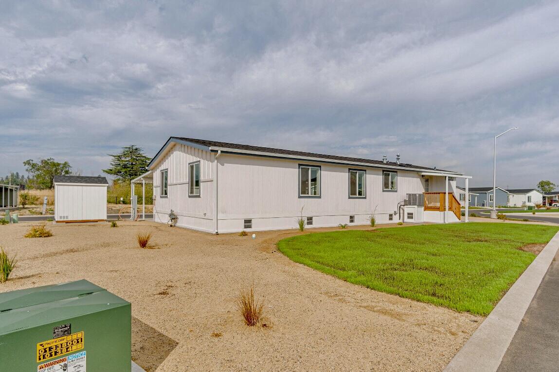 300 Luman Road, Unit 163 Phoenix, OR 97535 - Photo 21 of 34 IMG_3605