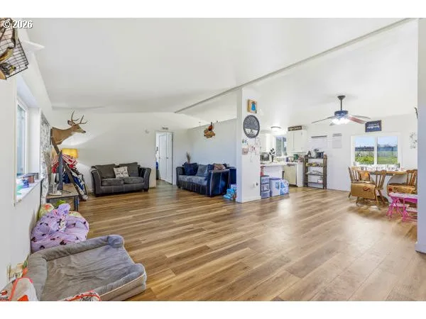 $975,000 | 33149 Kuhn Lane, Hermiston, OR 97838