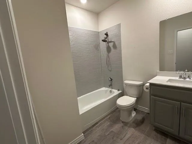 $2,400 | 3924 Sidney Lane, Forney, TX 75126