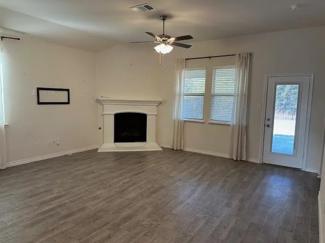 $2,400 | 3924 Sidney Lane, Forney, TX 75126