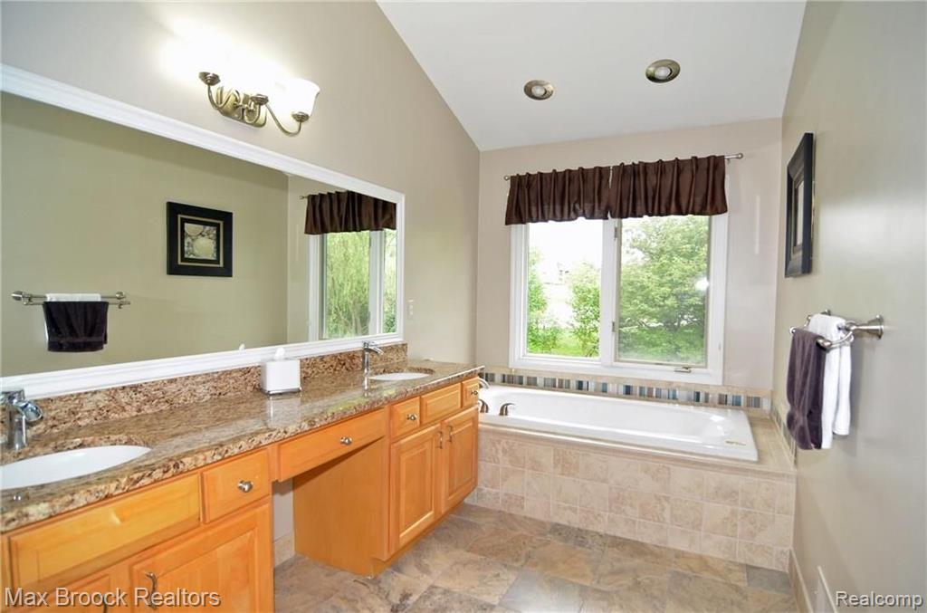 1923 Cloverdale Drive Rochester, MI 48307 - Photo 22 of 30