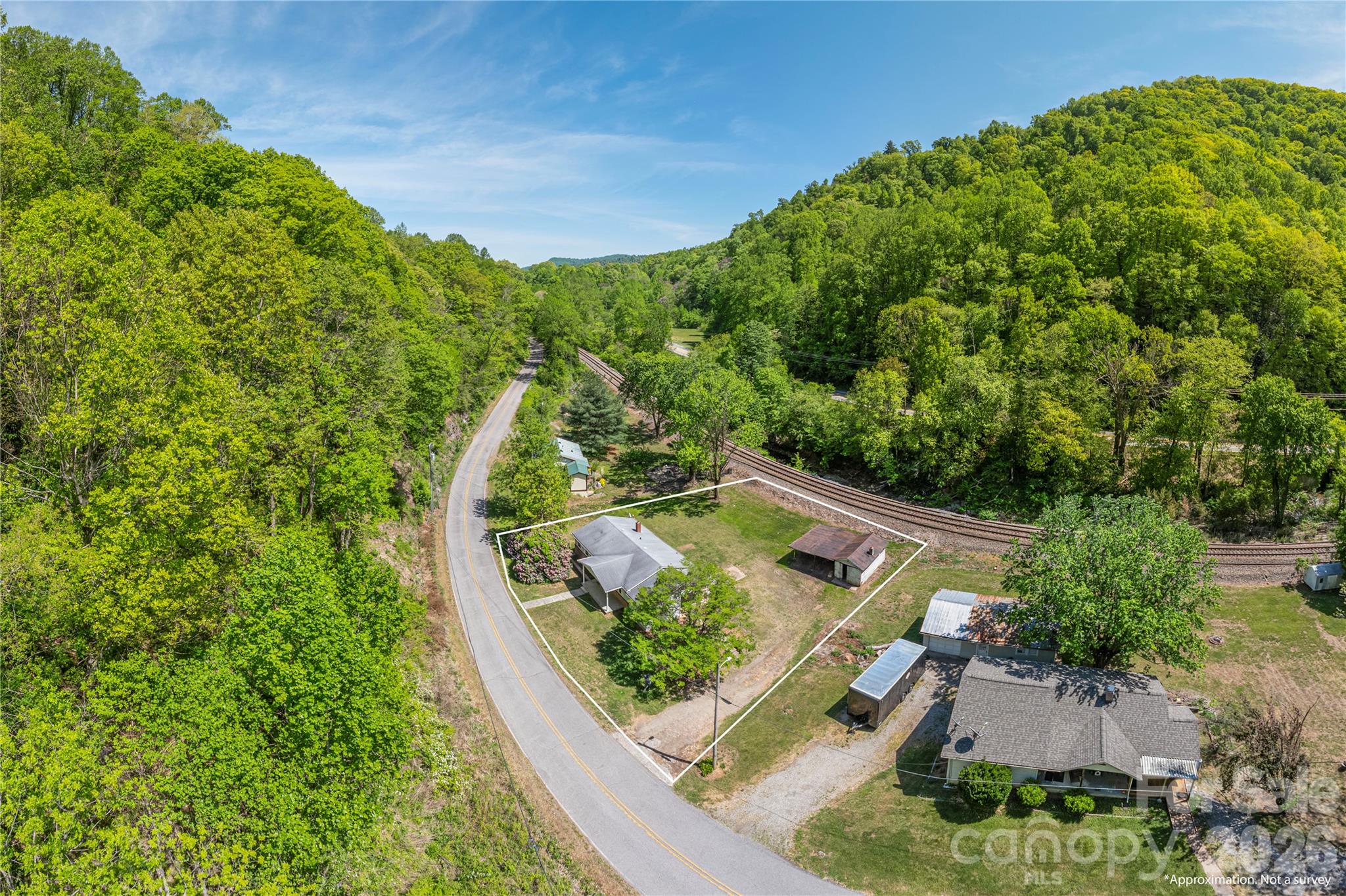 1140 Groundhog Road Canton, NC 28716 - Photo 16 of 23