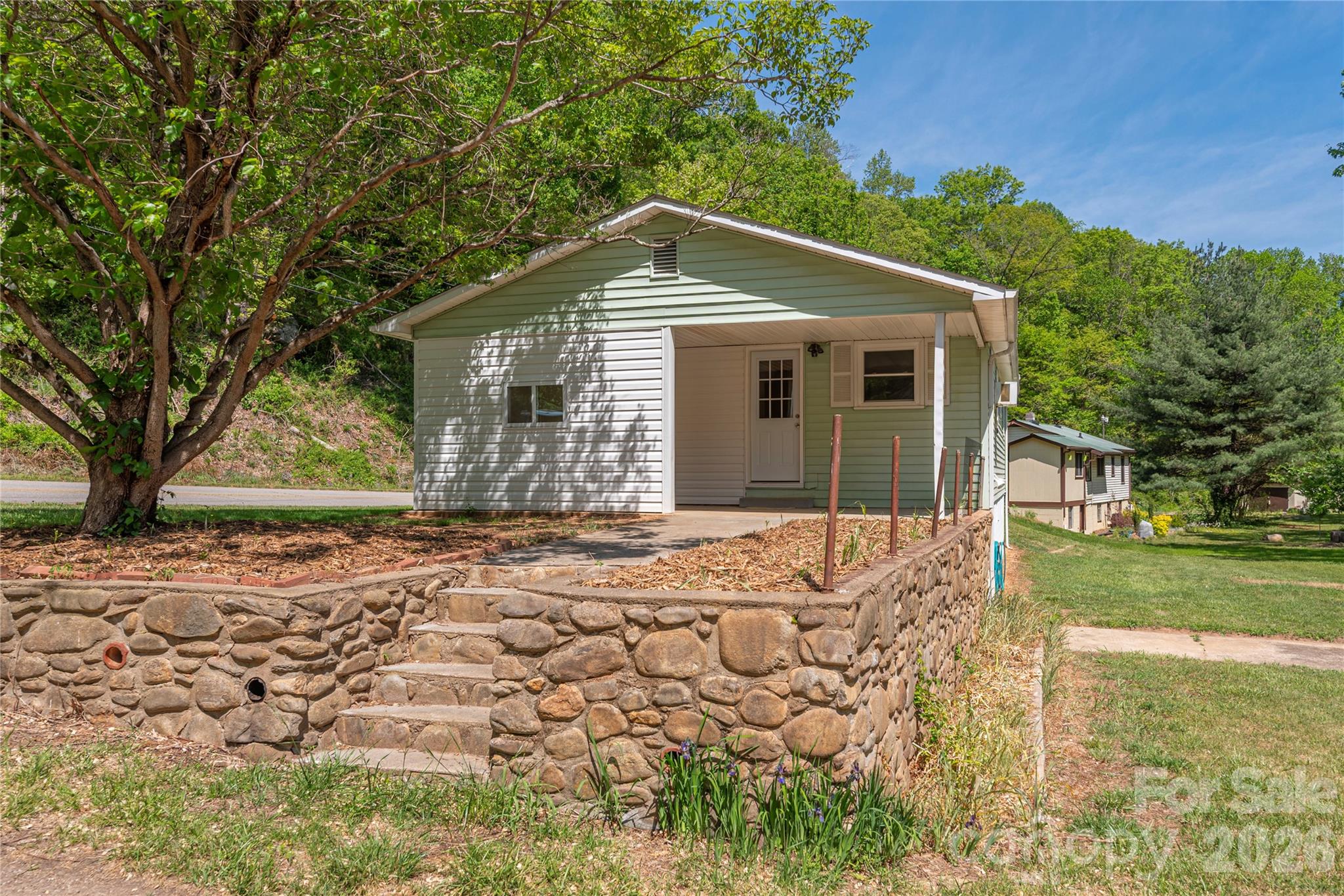 1140 Groundhog Road Canton, NC 28716 - Photo 20 of 23