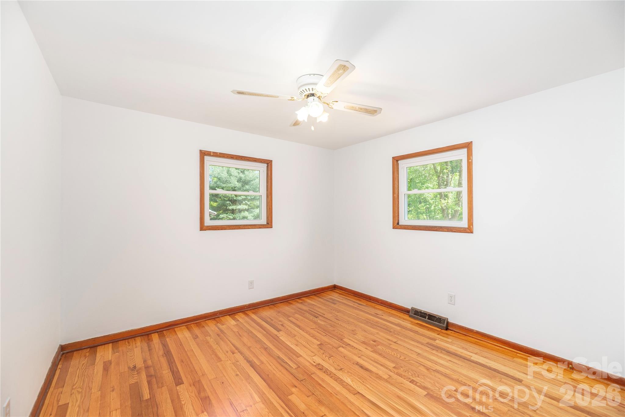 1140 Groundhog Road Canton, NC 28716 - Photo 8 of 23