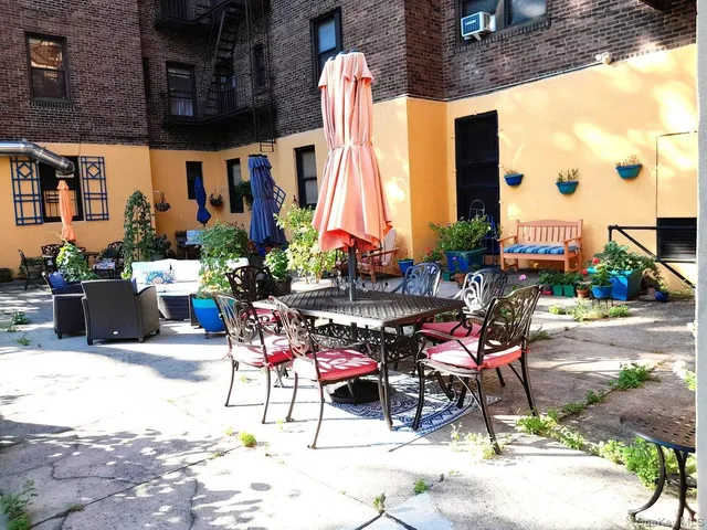a view of outdoor space yard and patio