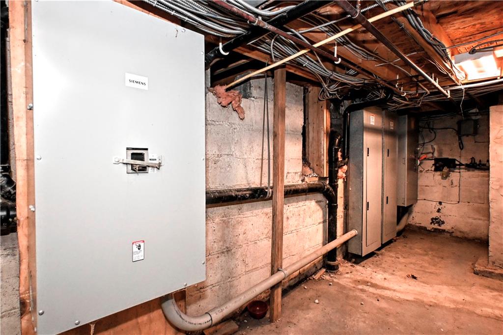 807 Dry Run Road Monongahela, PA 15063 - Photo 38 of 50 Best of the Best of Everything in this Building!