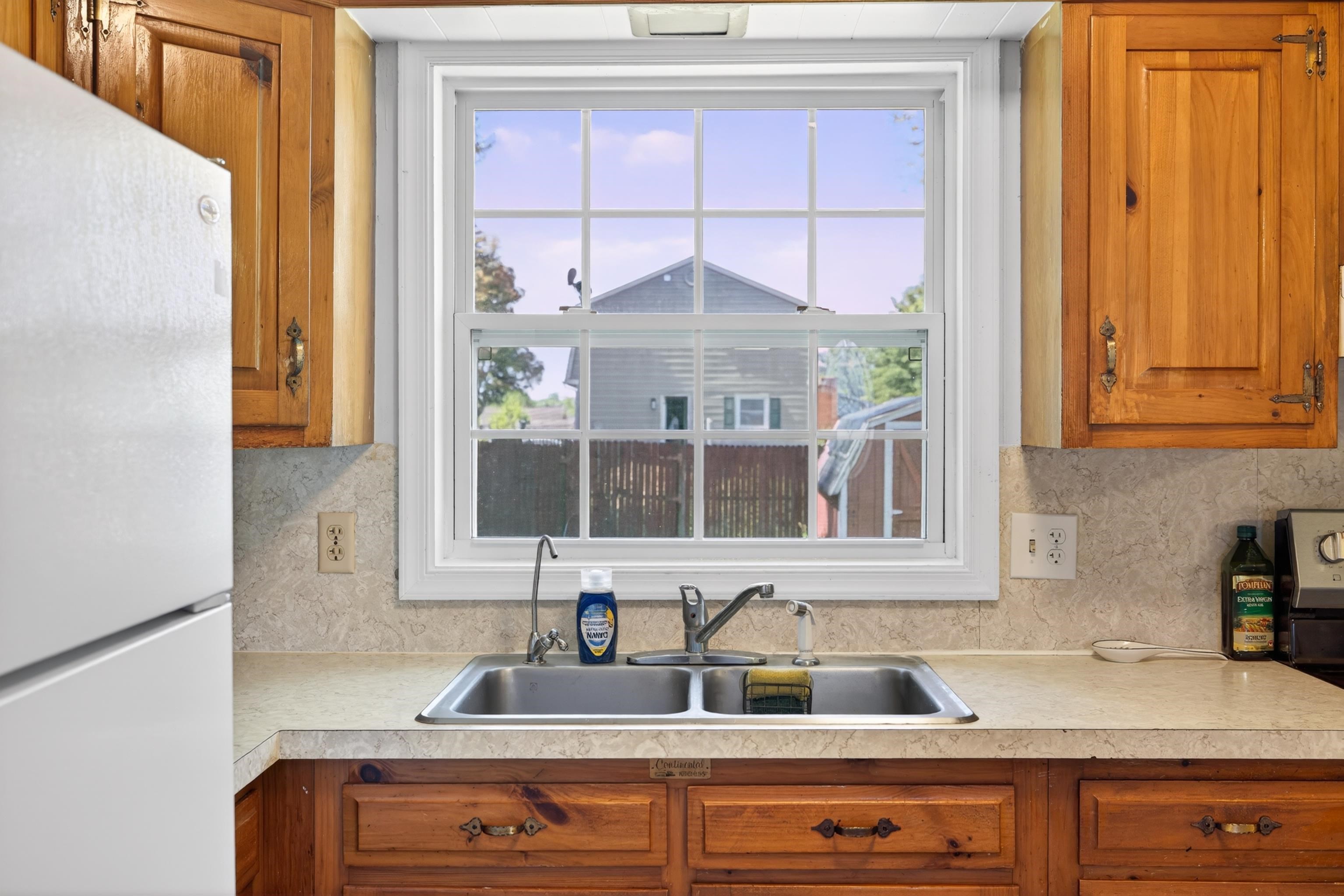 409 13th Street Grottoes, VA 24441 - Photo 11 of 61