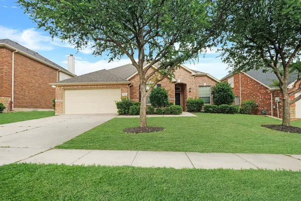 $2,475 | 3233 Horizons Drive, Little Elm, TX 75068
