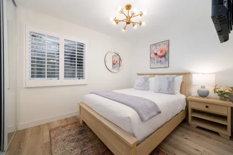 $1,995,900 | 3011 Lloyd Street, San Diego, CA 92117