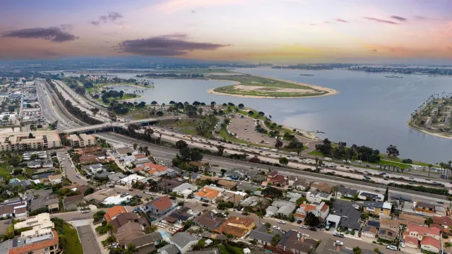 $1,995,900 | 3011 Lloyd Street, San Diego, CA 92117