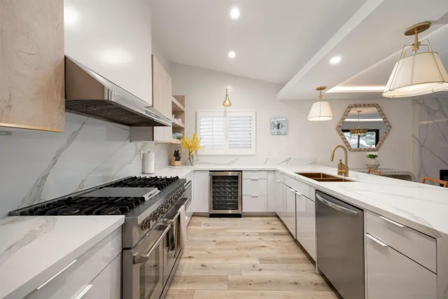 $1,995,900 | 3011 Lloyd Street, San Diego, CA 92117