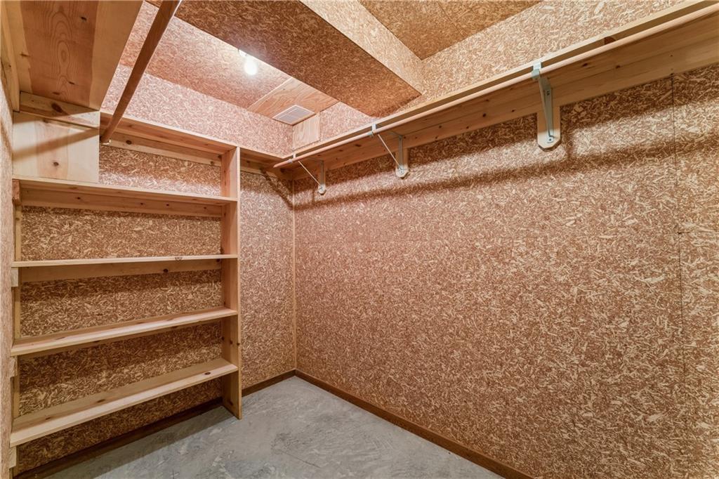 14936 Rhodes Circle Lenexa, KS 66215 - Photo 61 of 87