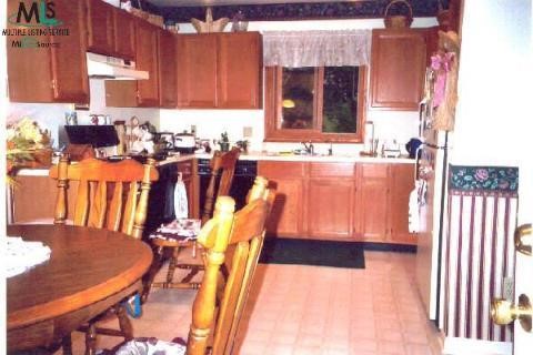 2131 Rochelle Rochester, MI 48309 - Photo 3 of 6 689744-2.JPG