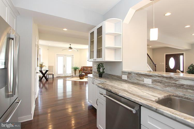 2630 Brentwood Road Northeast Washington, DC 20018 - Photo 16 of 30 Kitchen