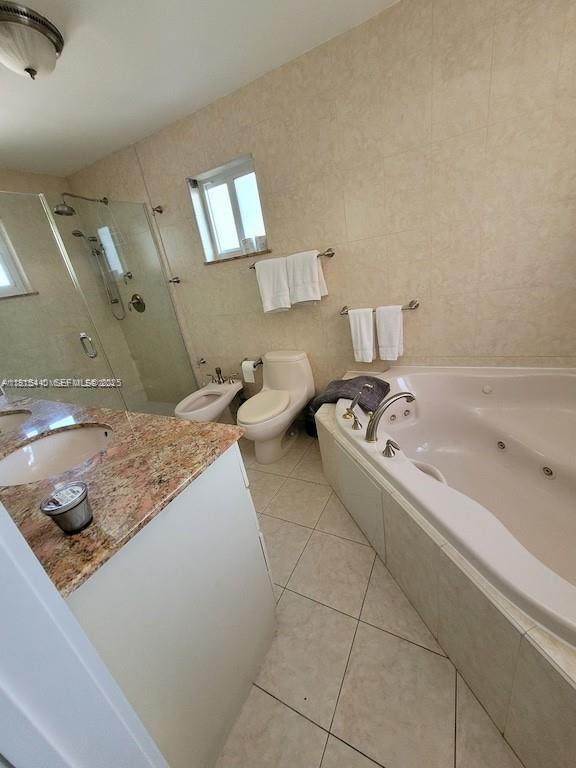 753 Northeast 81st Street Miami, FL 33138 - Photo 50 of 57 a bath room with a sink and a bath tub