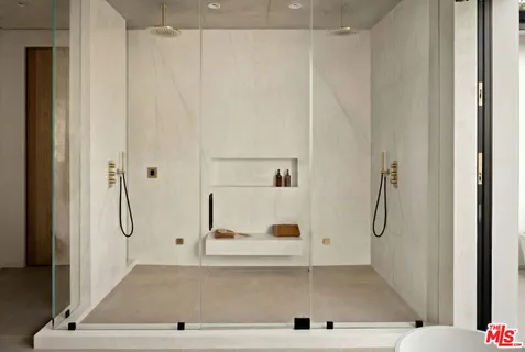 $19,980,000 | 10386 Strathmore Drive, Los Angeles, CA 90024