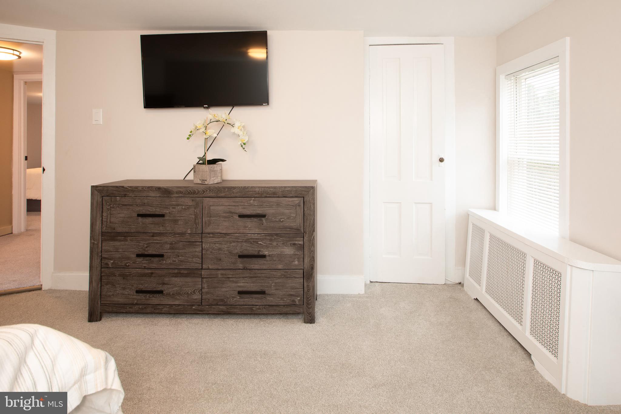 239 Main Street Hamilton, NJ 08620 - Photo 28 of 39