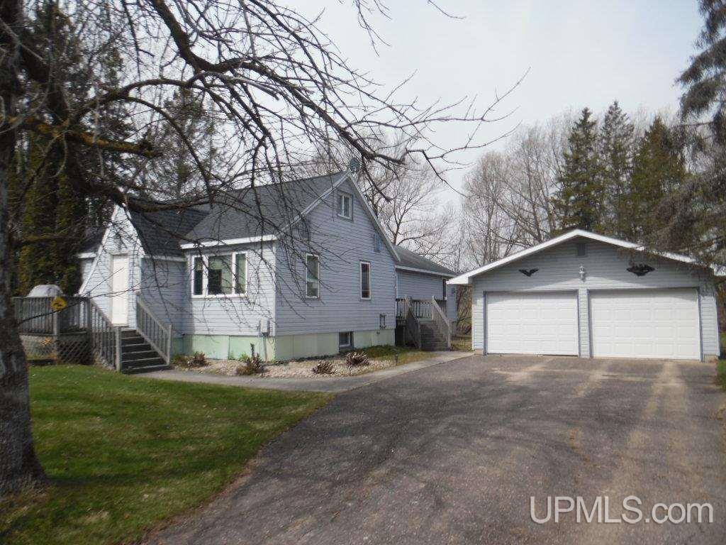 1114 Willow Road Gladstone, MI 49837 - Photo 1 of 43