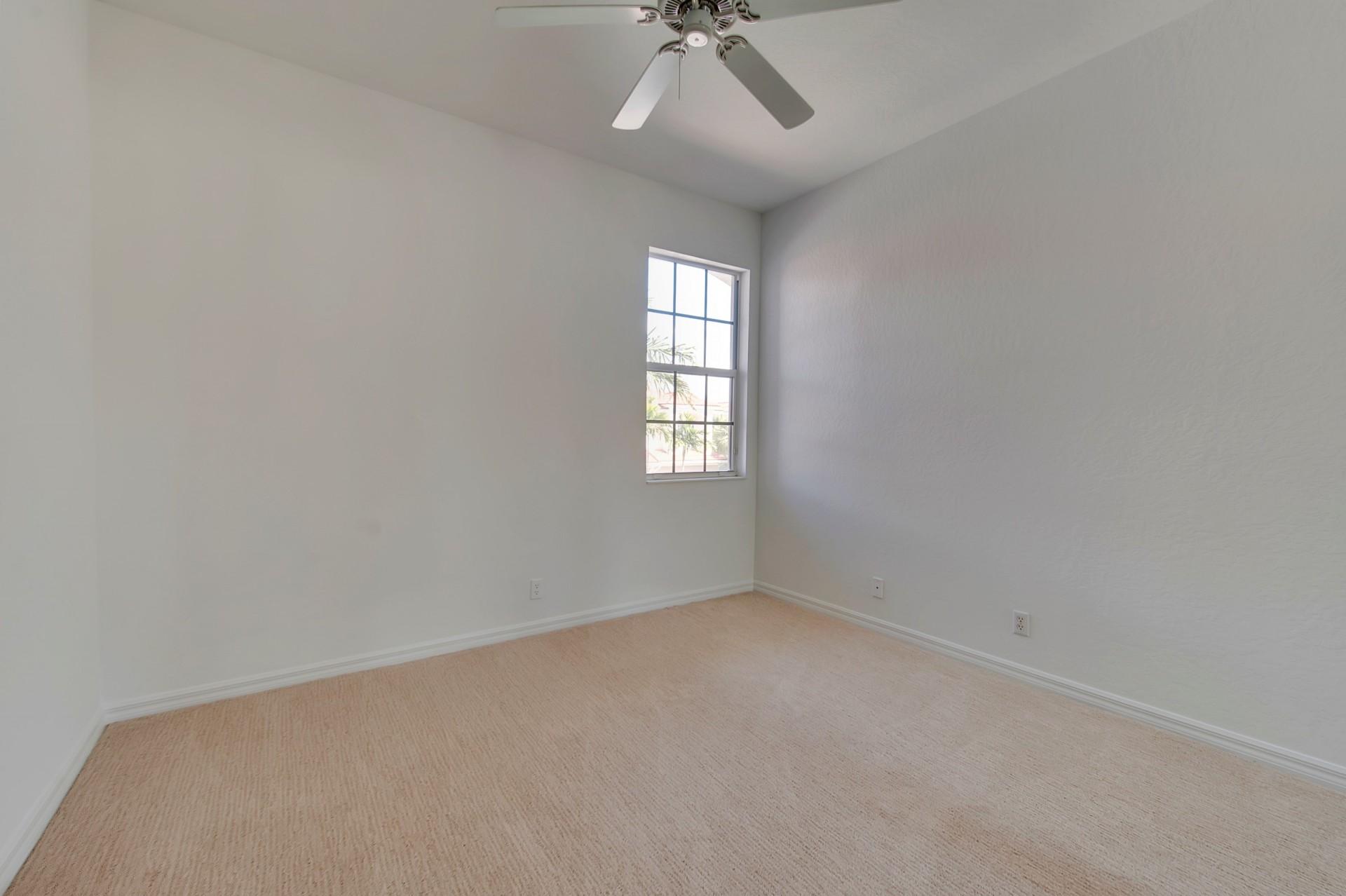 36 Lancaster Road Boynton Beach, FL 33426 - Photo 13 of 20 014-191989-MO-14_3925240