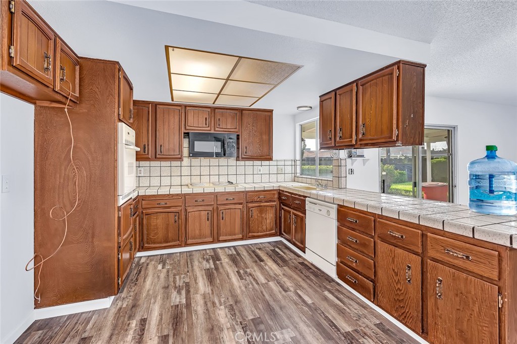 3110 Vickie Court Merced, CA 95340 - Photo 12 of 35