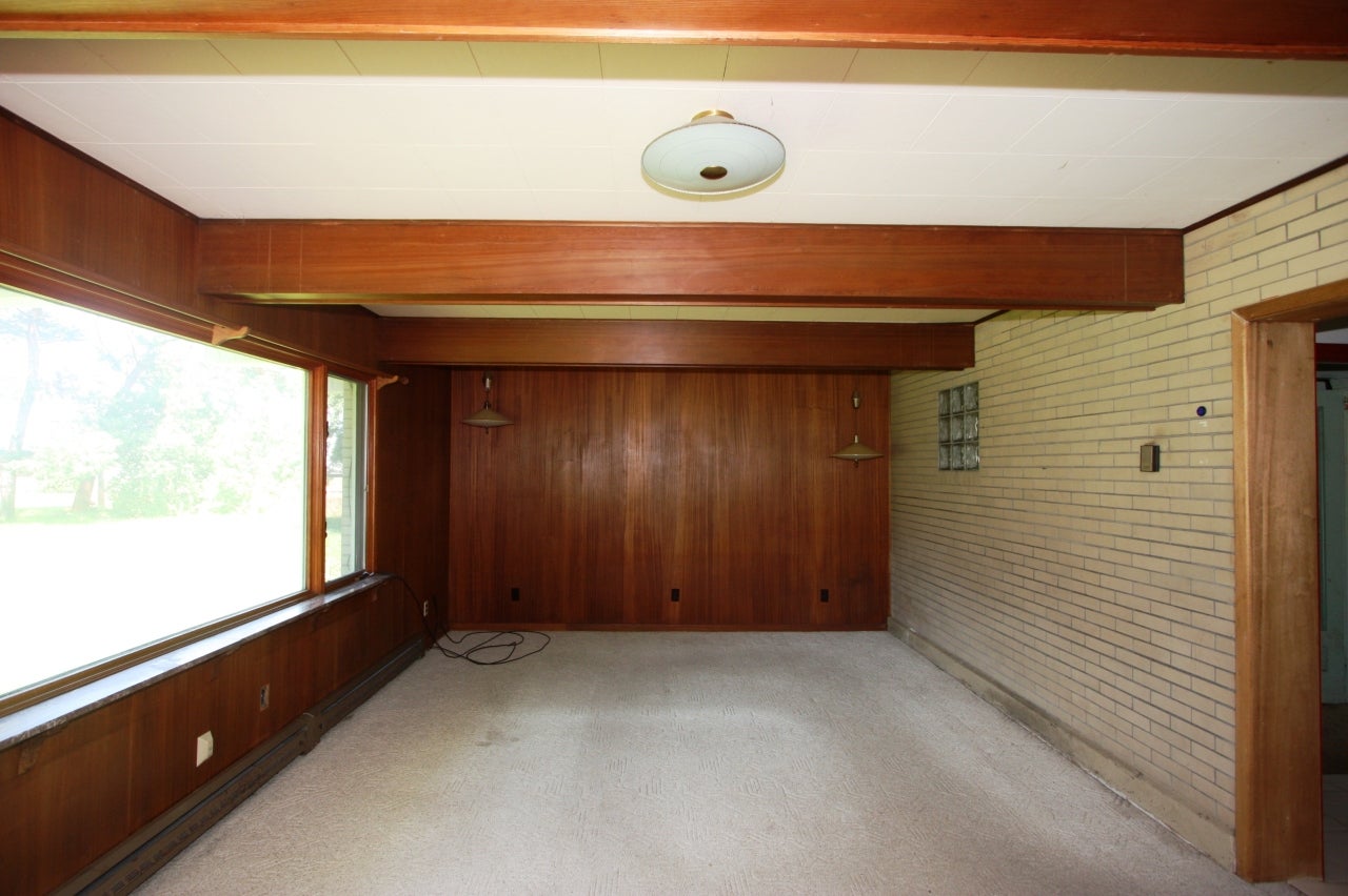 208 Mission Road Sault Ste. Marie, MI 49783 - Photo 8 of 29 Gallery Image 8