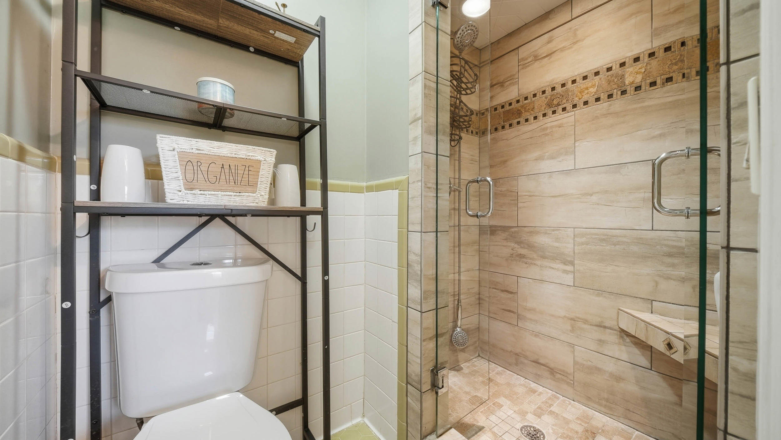 205 Masters Road Hixson, TN 37343 - Photo 20 of 40 Custom Tiled Walk-In Shower