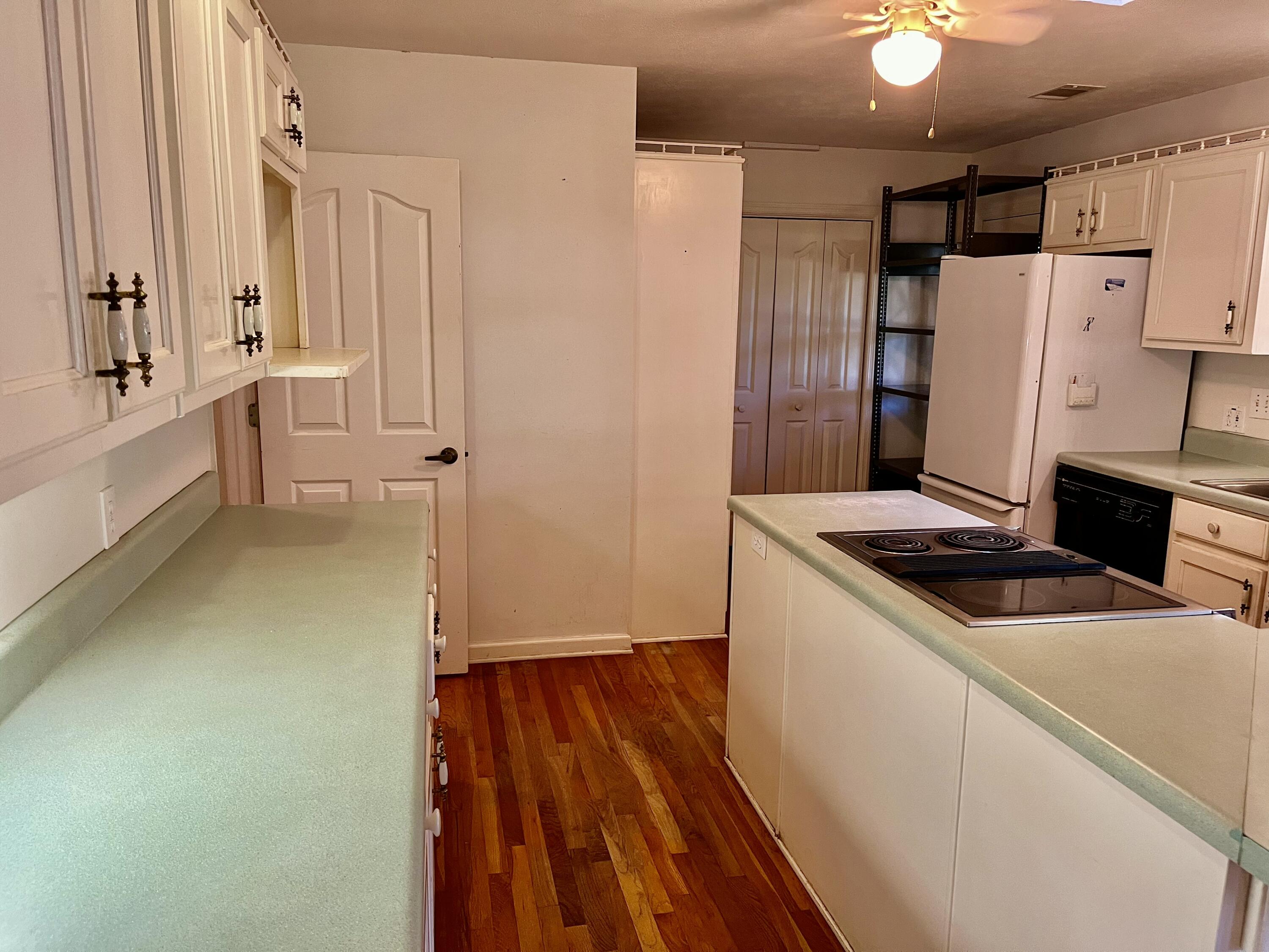 4691 Summit Plantation Road Meggett, SC 29449 - Photo 24 of 46 Kitchen