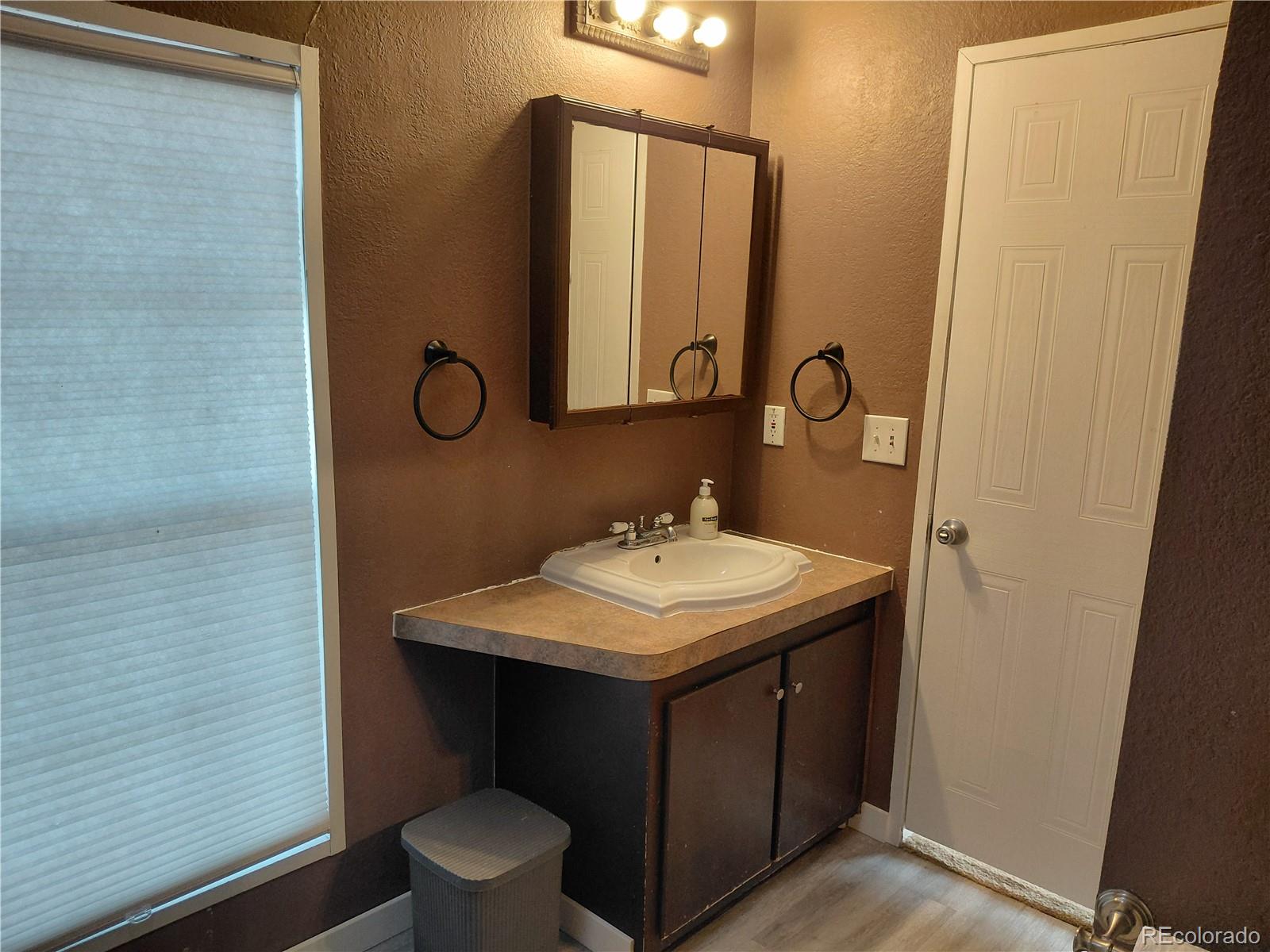 2940 Hawk Street Denver, CO 80260 - Photo 11 of 35 Gallery Image 11