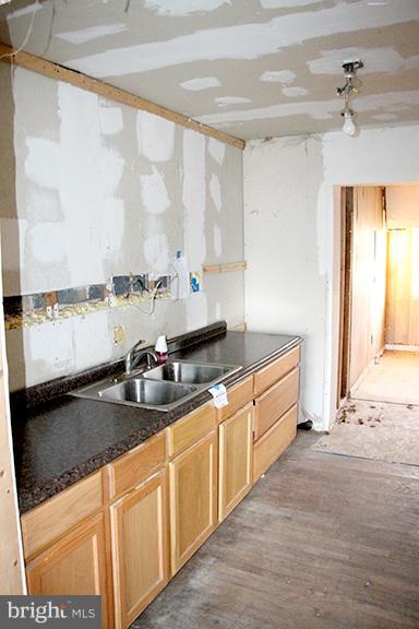 4619 Raspe Avenue Baltimore, MD 21206 - Photo 7 of 13 Gallery Image 7