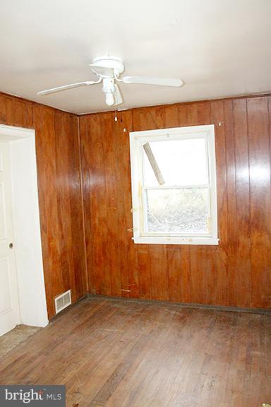 4619 Raspe Avenue Baltimore, MD 21206 - Photo 8 of 13 Gallery Image 8