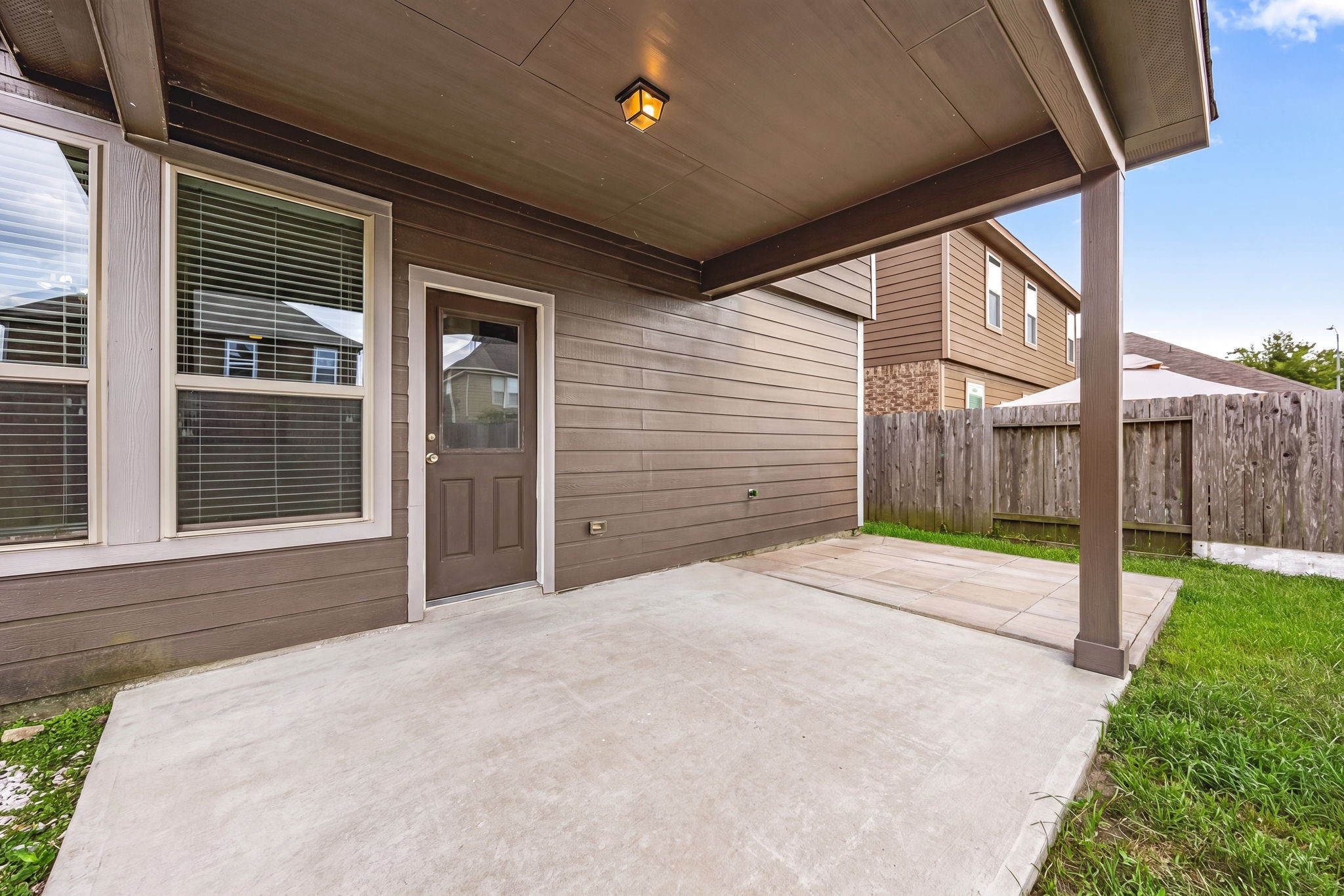29322 Indian Clearing Spring, TX 77386 - Photo 41 of 47 a house with a outdoor space