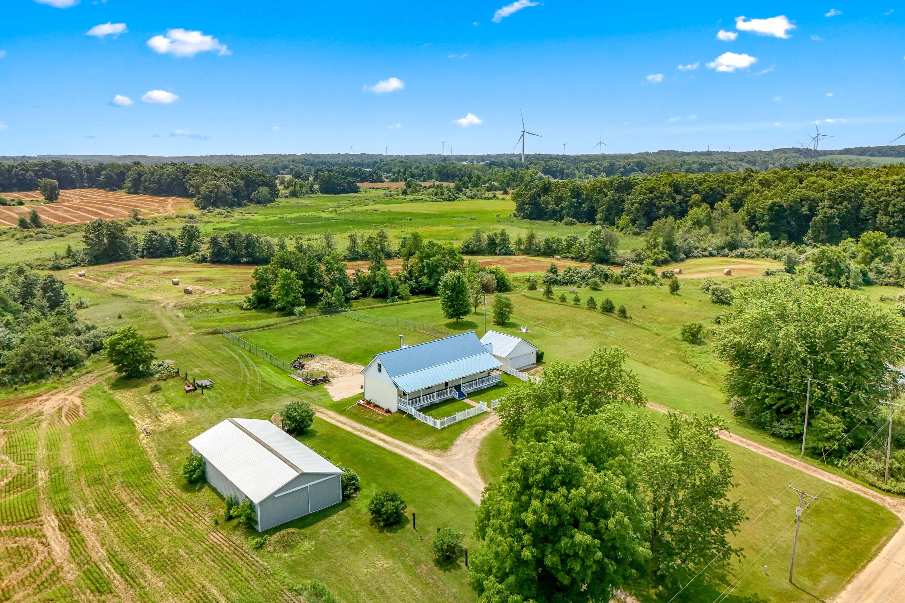 8651 Moreland Road Jerome, MI 49249 - Photo 2 of 56 16