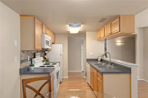 $236,000 | 555 Vallombrosa Avenue, Unit 25, Chico, CA 95926