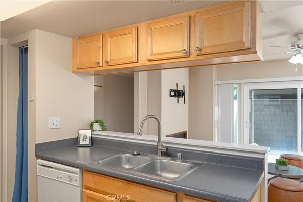 $236,000 | 555 Vallombrosa Avenue, Unit 25, Chico, CA 95926