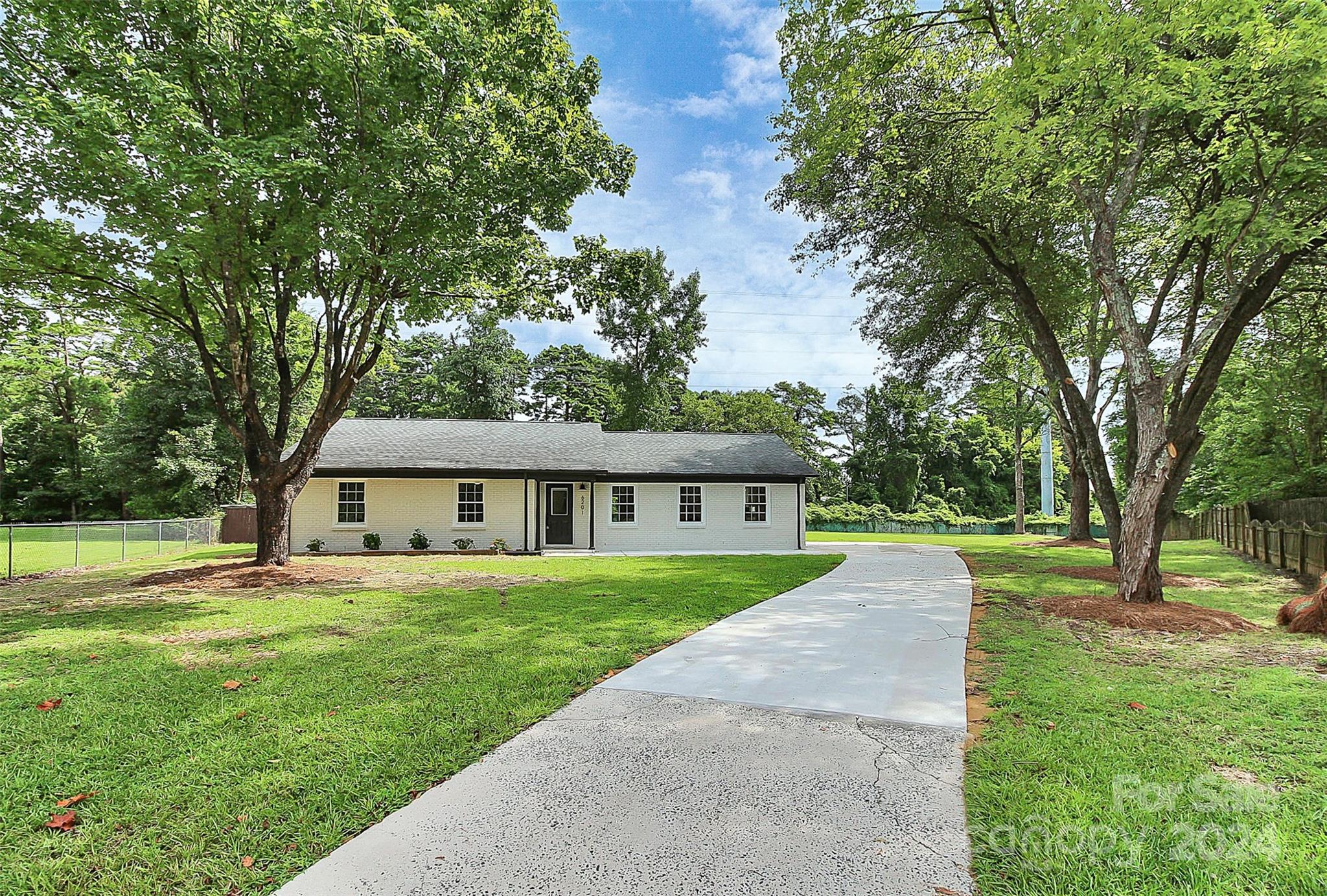 6201 Ropley Court Charlotte, NC 28211 - Photo 28 of 29 Gallery Image 28