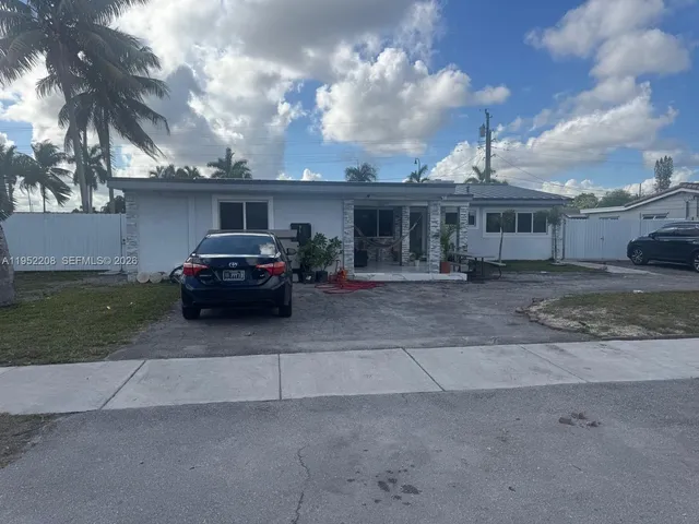 $750,000 | 19700 Northwest 6th Place, Miami Gardens, FL 33169