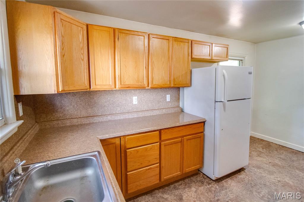 7220 Ingham Lane Godfrey, IL 62035 - Photo 11 of 31 Gallery Image 11