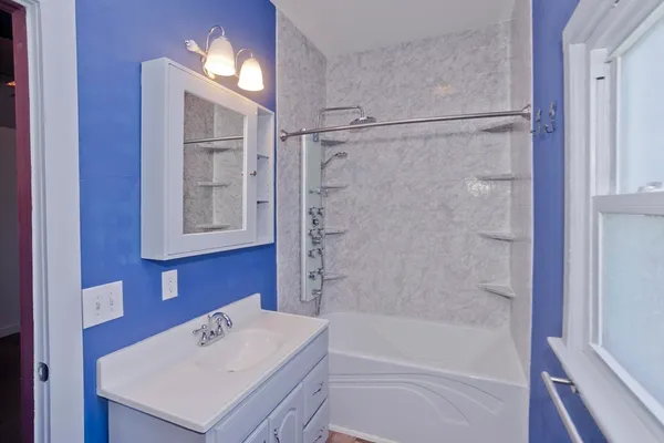 $299,000 | 14 1/2 Gaugh Street, Easthampton, MA 01027