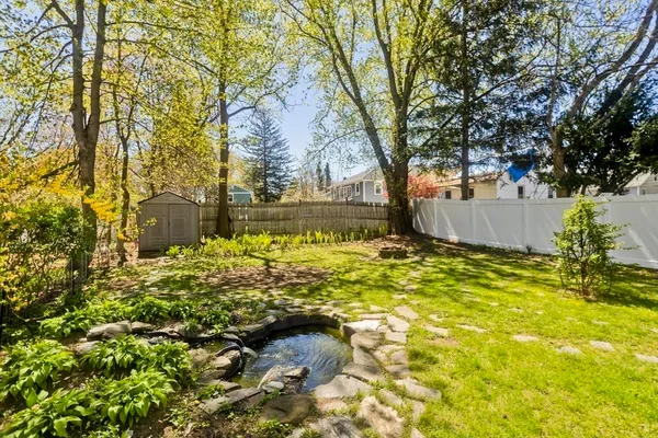$299,000 | 14 1/2 Gaugh Street, Easthampton, MA 01027