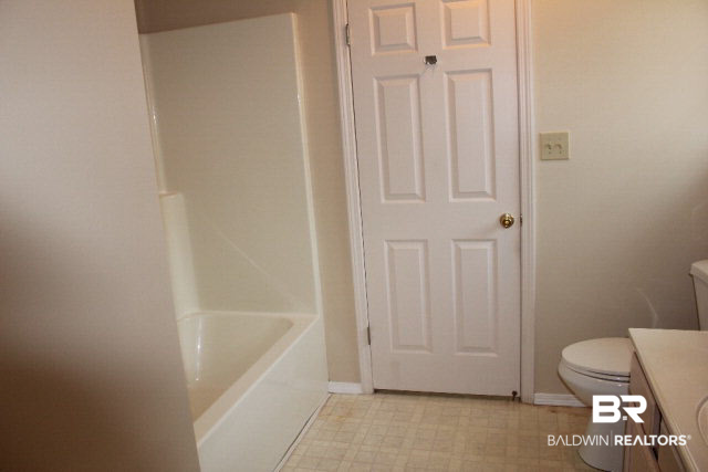 513 West Amanda Avenue Foley, AL 36535 - Photo 8 of 10