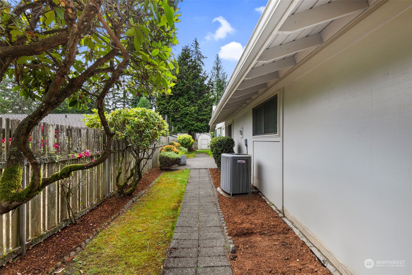 14405 157th Place Southeast Renton, WA 98059 - Photo 36 of 37 Gallery Image 36