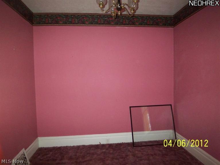 466 Spaulding Street Akron, OH 44310 - Photo 4 of 14 Gallery Image 4