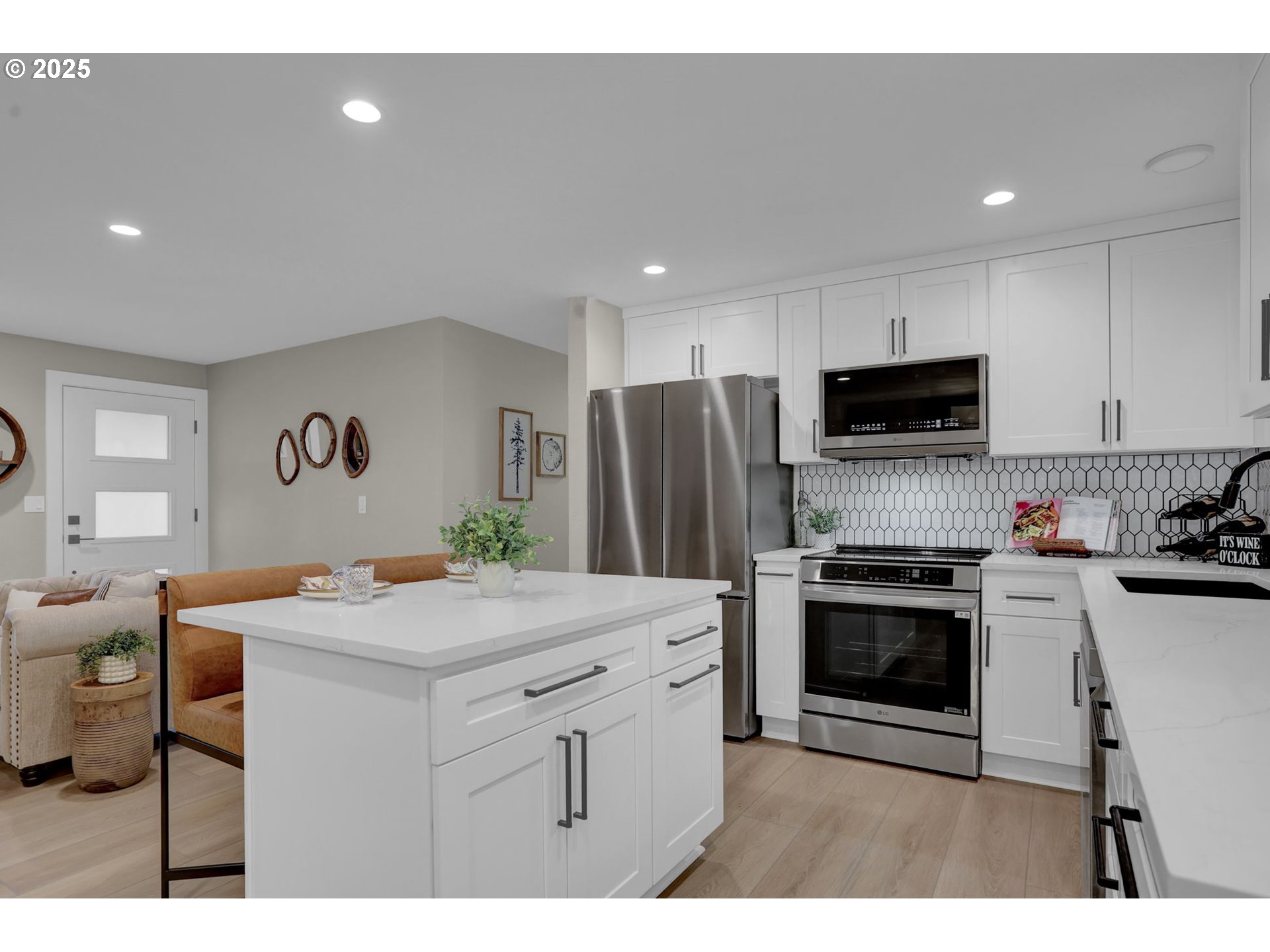 3708 Gilham Road Eugene, OR 97408 - Photo 15 of 43