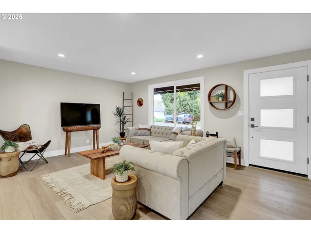 $509,900 | 3708 Gilham Road, Eugene, OR 97408