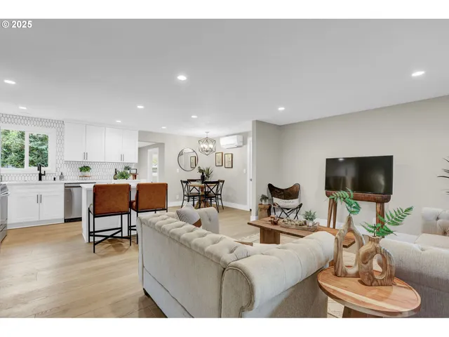 $509,900 | 3708 Gilham Road, Eugene, OR 97408