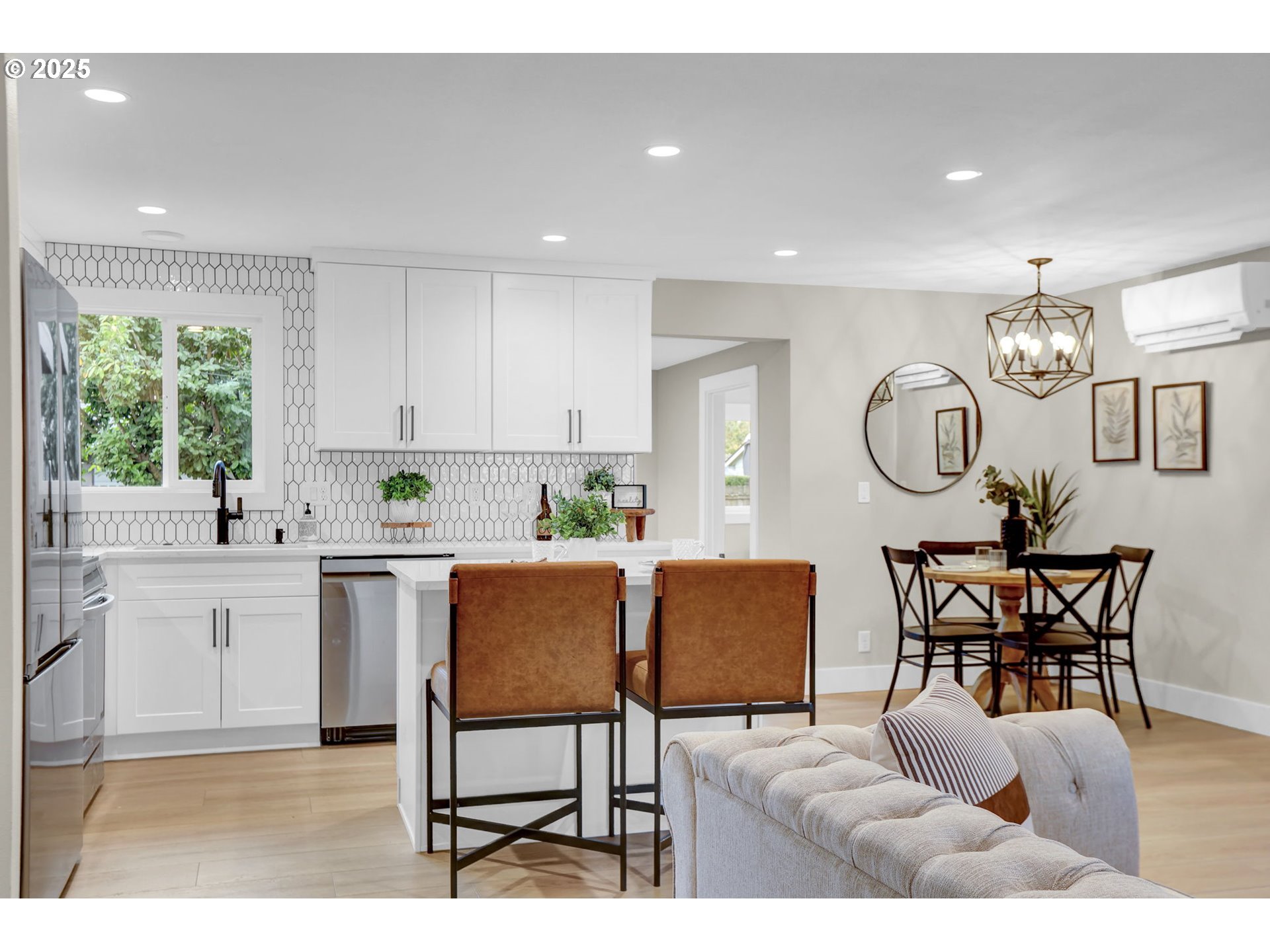 3708 Gilham Road Eugene, OR 97408 - Photo 5 of 43