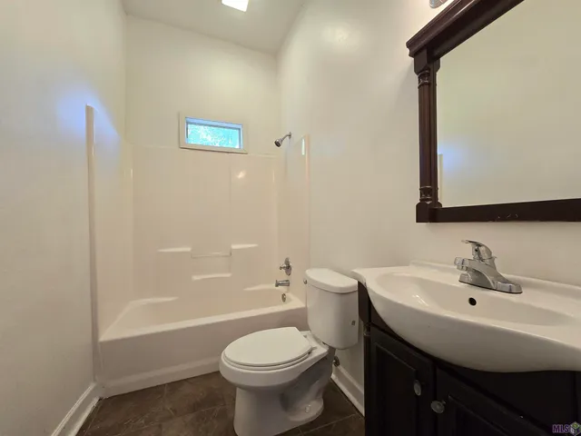 $1,400 | 924 France Street, Baton Rouge, LA 70802