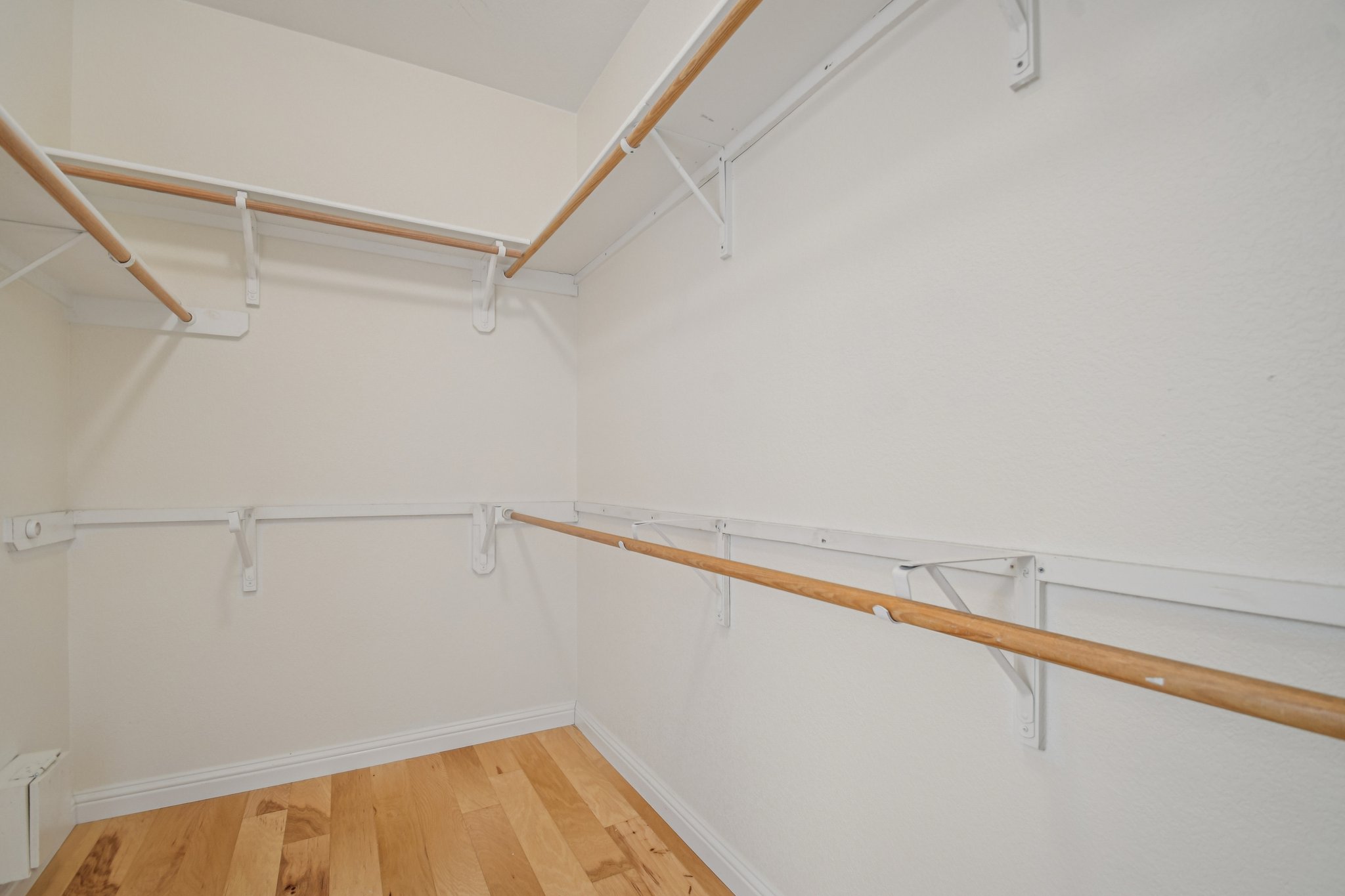 5947 Lomita Verde Circle Austin, TX 78749 - Photo 24 of 40 a view of an empty walk in closet