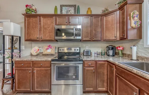 $399,500 | 14 Kenzee Place, Limestone, TN 37681